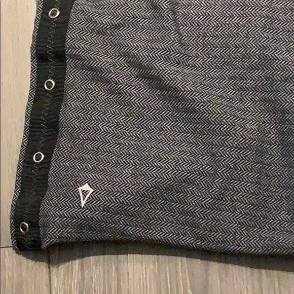 Lululemon “ivivva” vinyasa scarf - Picture 3 of 3